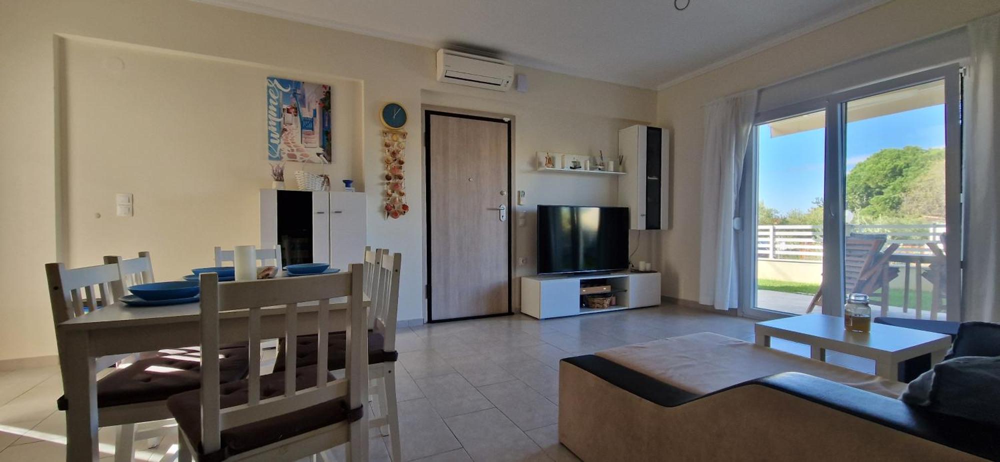 Mango Apartment Никити Екстериор снимка